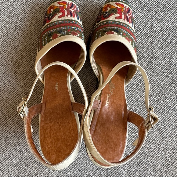 Vintage La Belle Originals Patterned Wedge Sandals - Picture 8 of 9